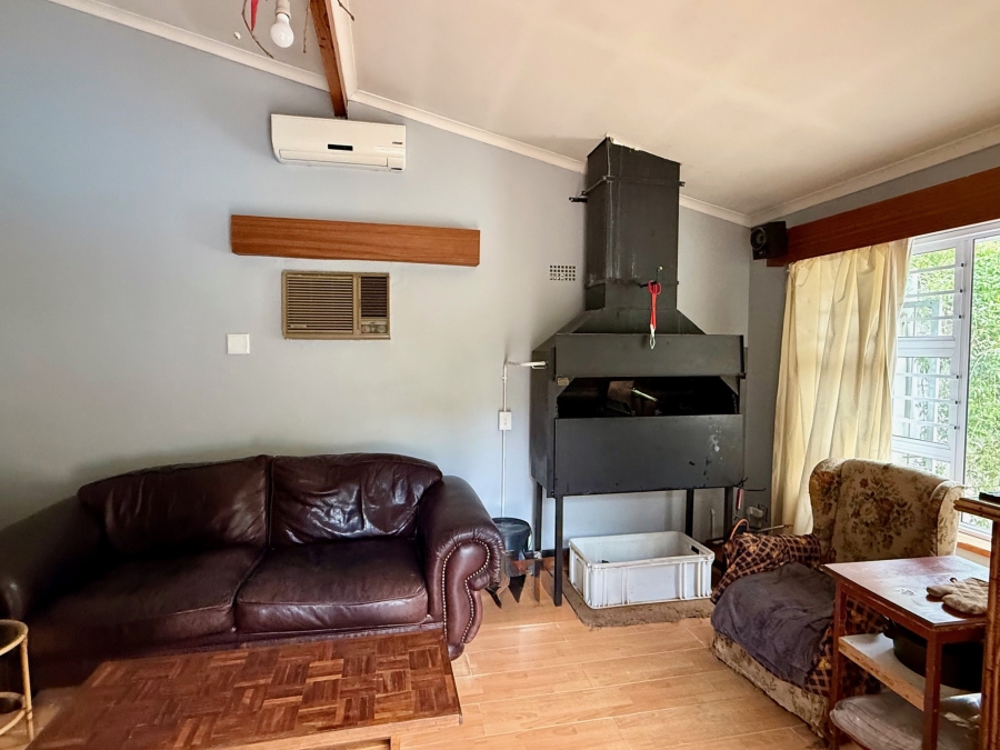 4 Bedroom Property for Sale in Bergzicht Western Cape